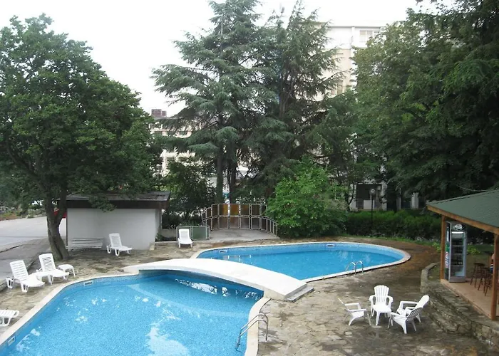 酒店 Diana Hotel 2*