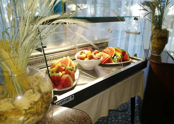 酒店 Diana Hotel 2*